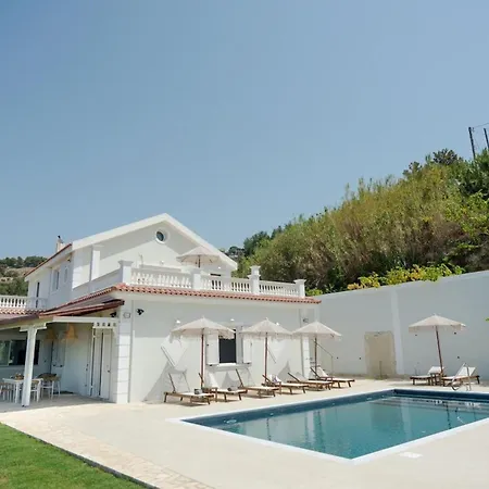 Villa Pantheon *