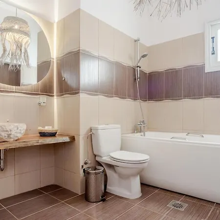 Pantheon Βίλα Σβορωνάτα