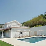 Villa Pantheon *