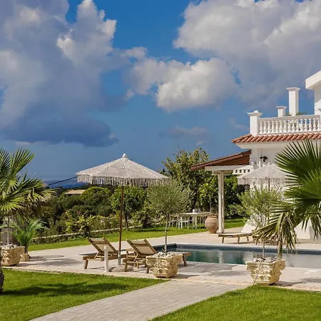 Villa Pantheon *